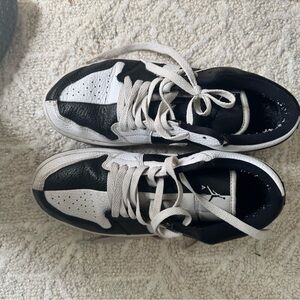 JORDAN AIR 1 Low SE Homage Split White Black (DR0502-101) Size 9 (Men's 7.5)